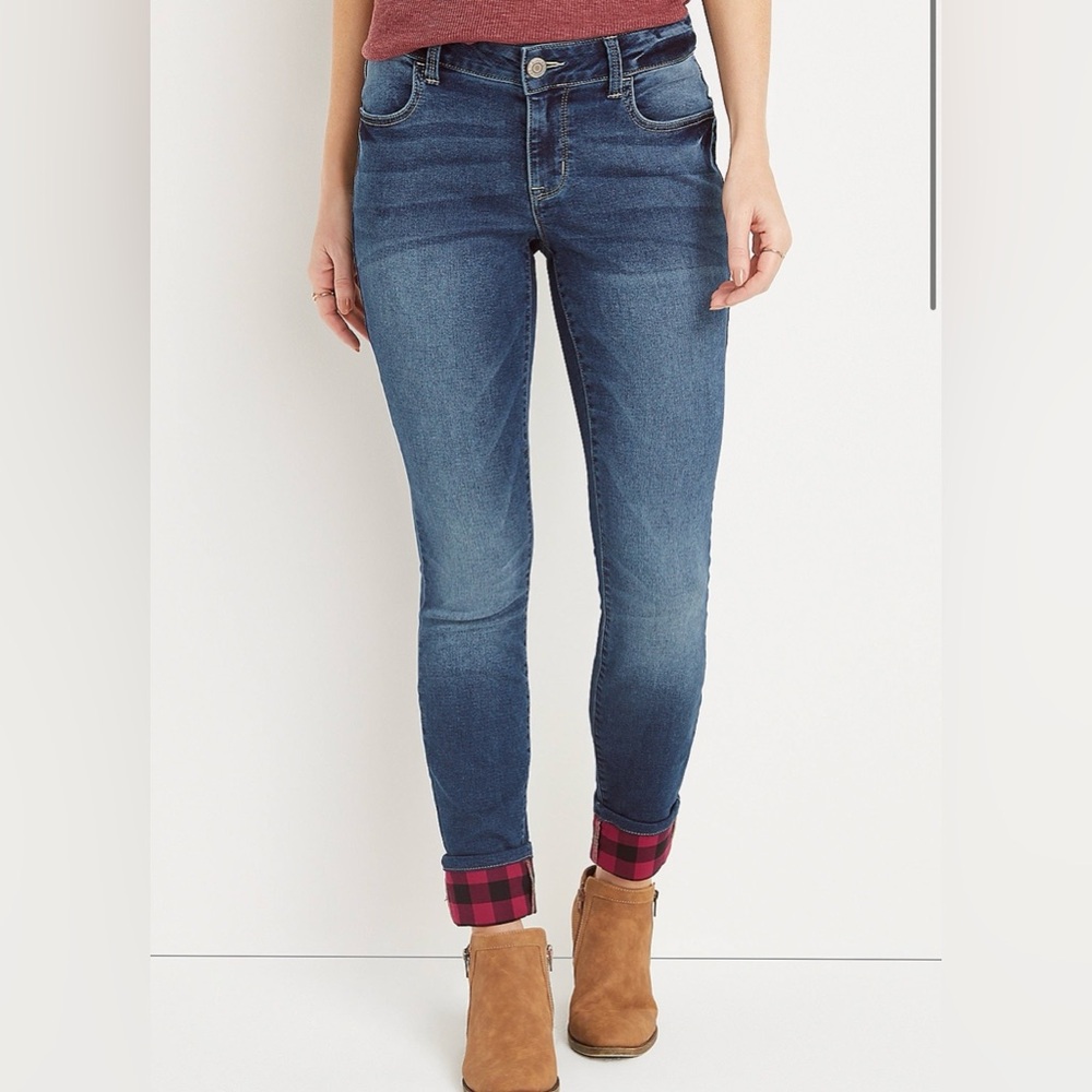 MWT/Maurices Super Soft Mid Rise Plaid Cuffed Jeggings